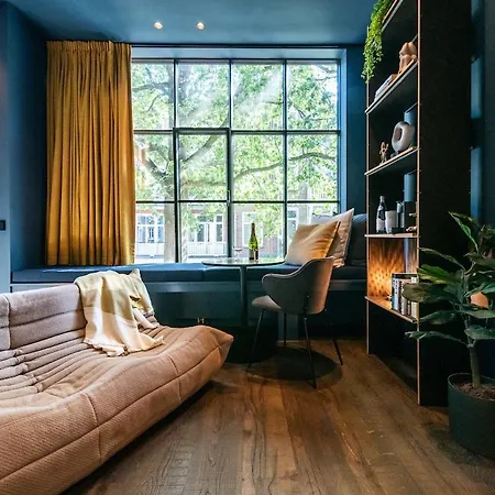 Couette-café Luxurious In Vondelpark/museum District 2*