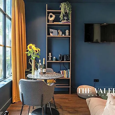 The Valerius - Luxurious In Museum District Guest house