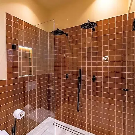 The Valerius - Luxurious In Museum District 3*