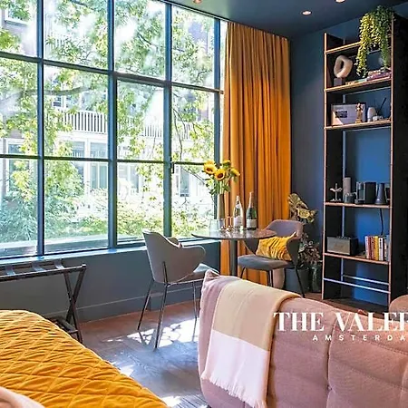 The Valerius - Luxurious In Museum District Guest house