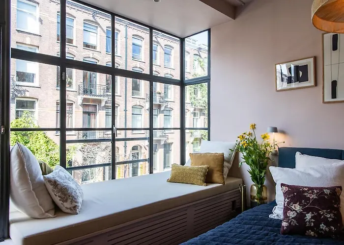 ゲストハウス Luxurious In Vondelpark/museum District アムステルダム