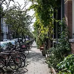Πανσιόν Luxurious In Vondelpark/museum District 3*